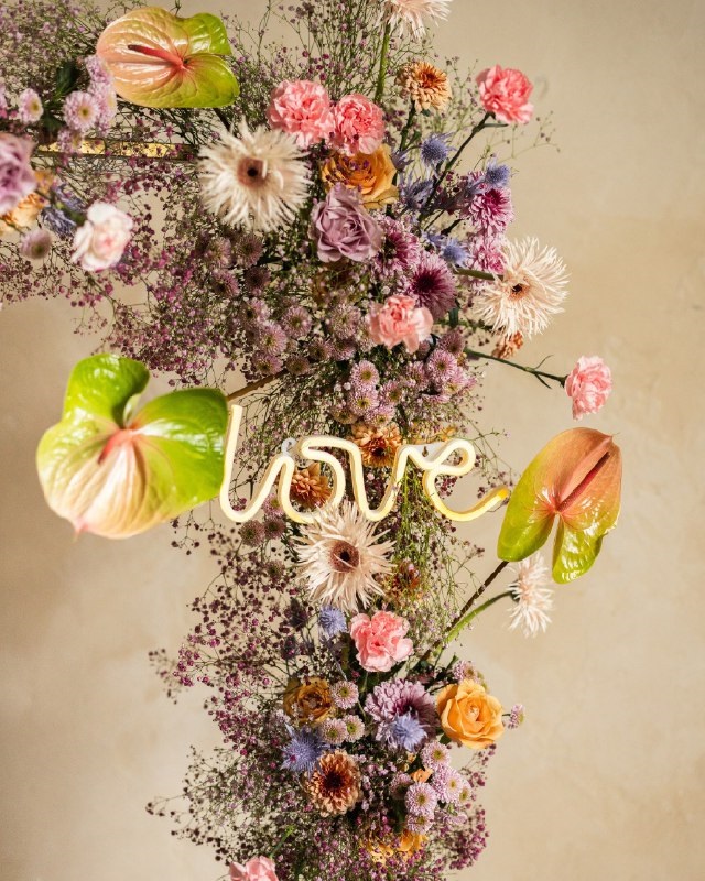 Световая надпись Love, 13*35 см. Теплый белый, 1 шт.