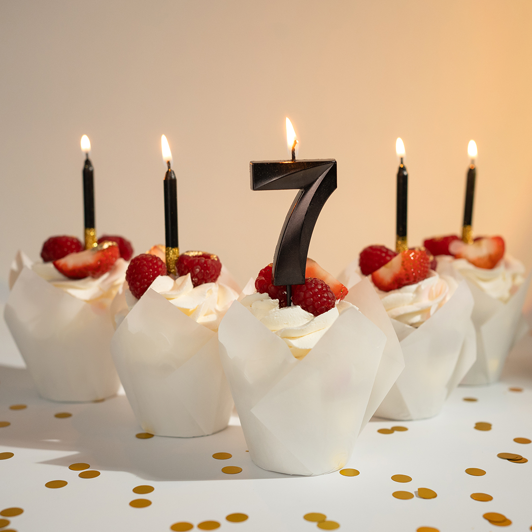 Свеча Цифра, 6 Грани, Черный, Металлик, 4,2*6 + 4,5 см, 1 шт. с держат.