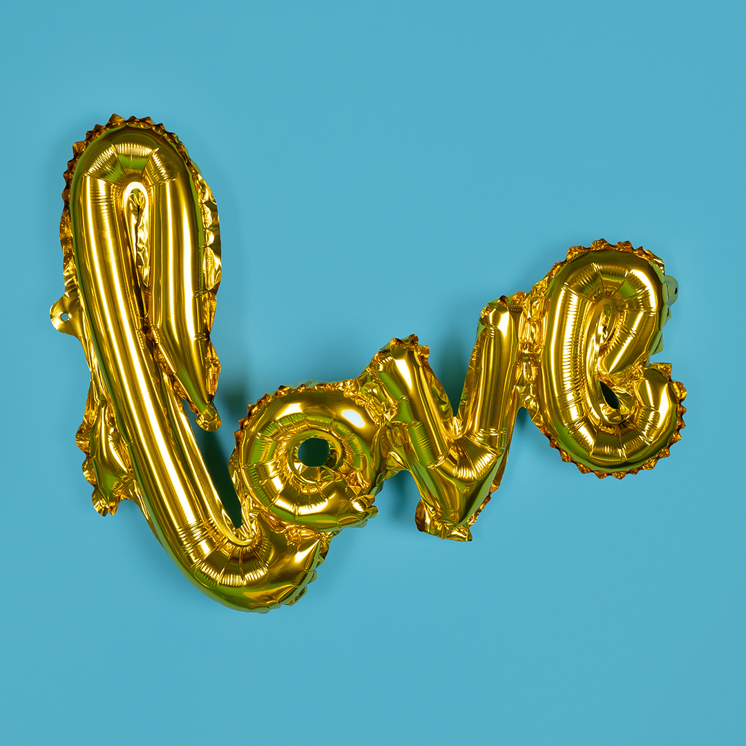 Шар (22''/56 см) Фигура, Надпись "Love", Золото, 1 шт.