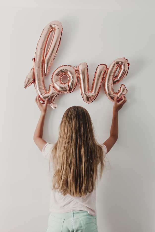 Шар (41''/104 см) Фигура, Надпись "Love", Розовое Золото, 1 шт.